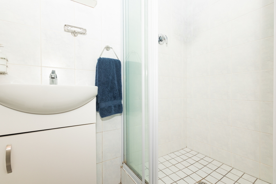 3 Bedroom Property for Sale in The Crest Western Cape